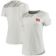 Add Cincinnati Bengals Under Armour Women's Combine Authentic Colorblock Favorites Charged Cotton Performance T-Shirt - Heathered Gray To Your NFL Collection