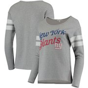 Add New York Giants Junk Food Women's Champion Hi Low Hem Fleece Crew Neck Sweatshirt - Heathered Gray To Your NFL Collection