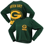 Add Green Bay Packers G-III 4Her by Carl Banks Women's Flight Song Crop Long Sleeve T-Shirt - Green To Your NFL Collection